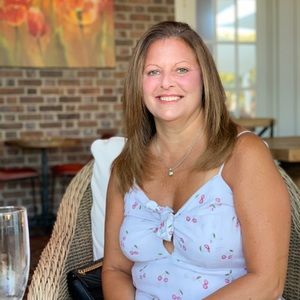 Meet your Posher, Lisa